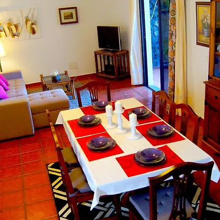 La Rubina Kır Evi *
