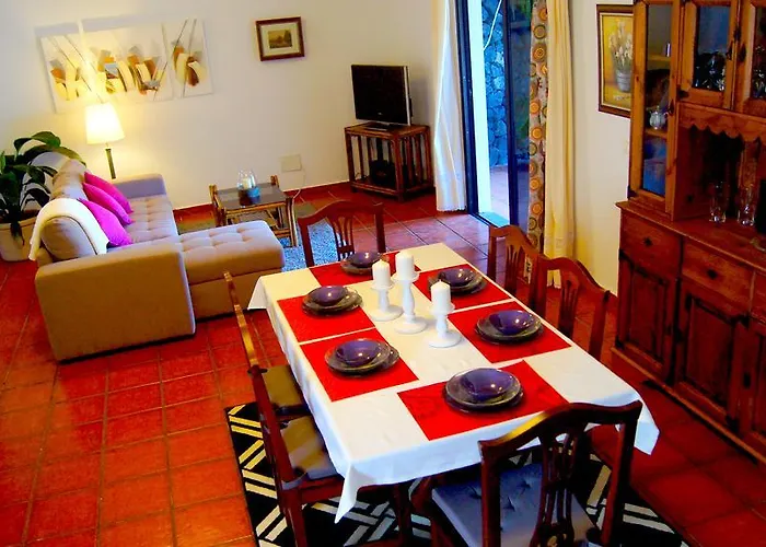 La Rubina Kır Evi *